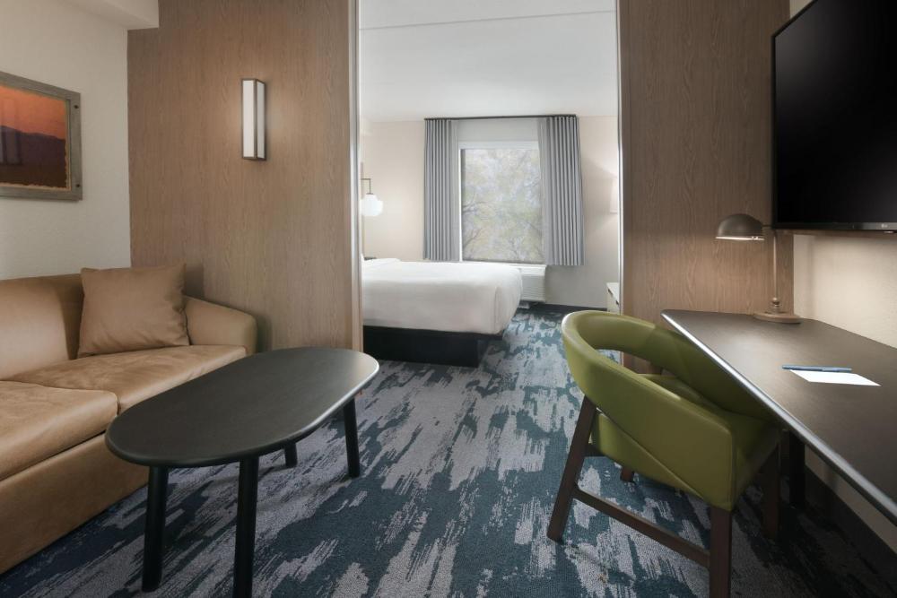 Studio Suite, 1 King, Sofa bed interior